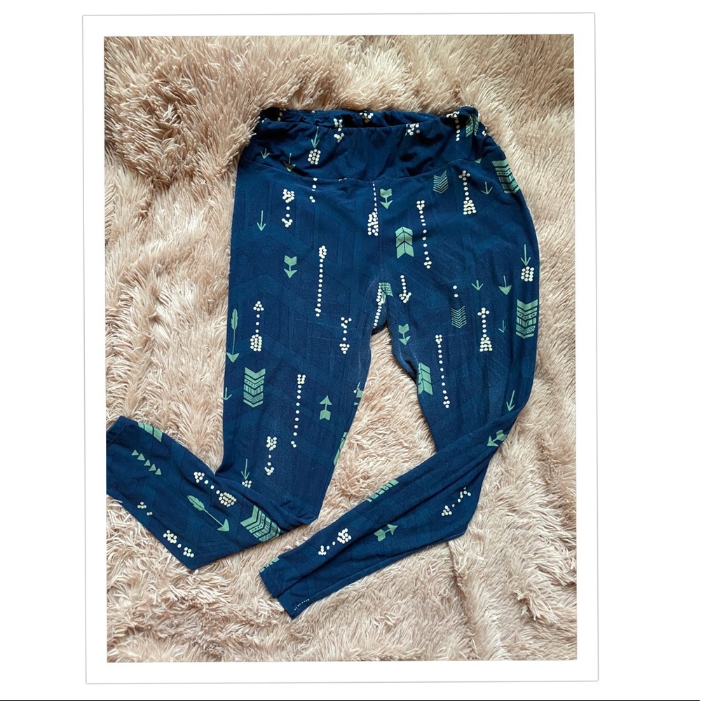 LulaRoe Tall & Curvy Leggings